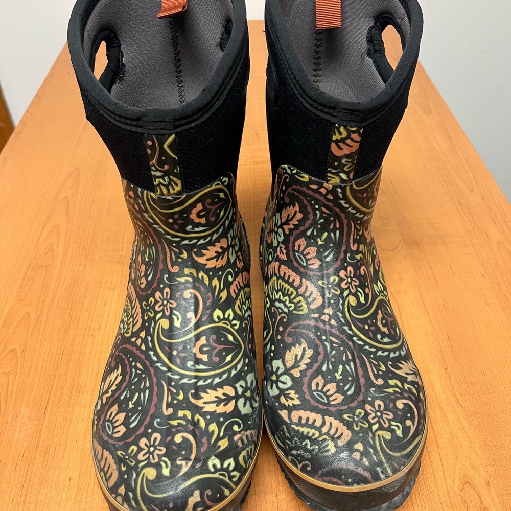 Bogs Woman’s paisley Floral Patterned Boots size 11 EUC - Picture 4 of 9